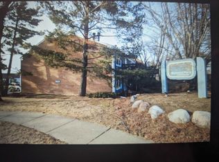 6104 Brynwood Dr APT 1, Rockford, IL 61114