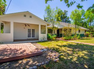 19302 Collier St, Tarzana, CA 91356