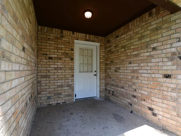 2529 Westminster Dr — Photo 20