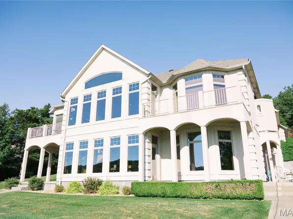 1602 Woodson Dr, Owensville, MO 65066