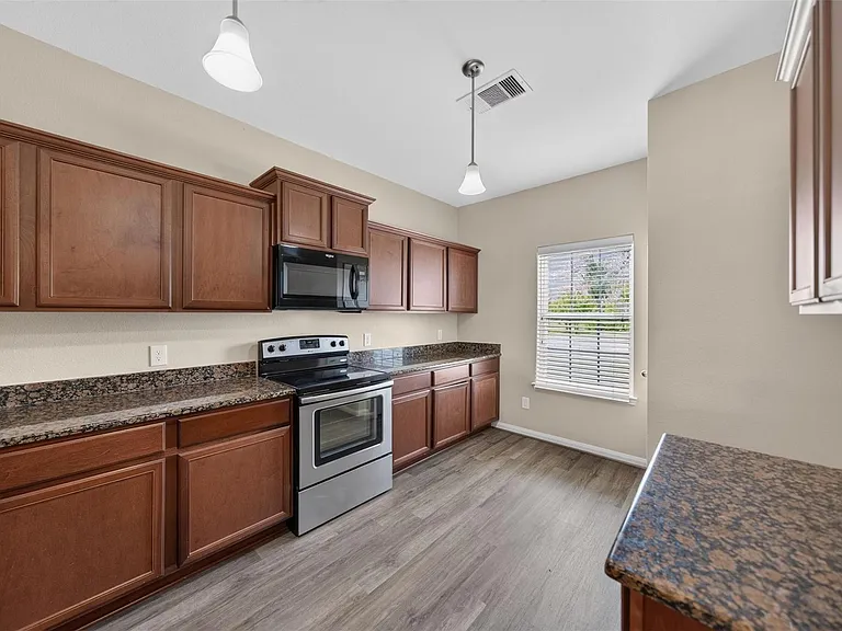26055 Allan Poe Dr — Photo 3