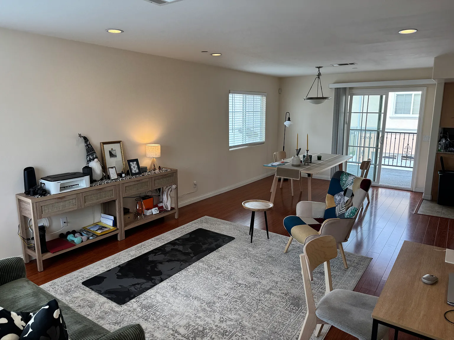 3 bed, 2.5 bath, 1280 sqft, $3,600 — Photo 3