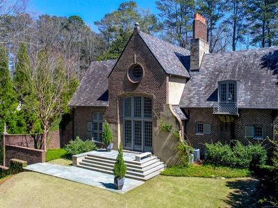 1170 E Club Ln NE, Atlanta, GA, 30319