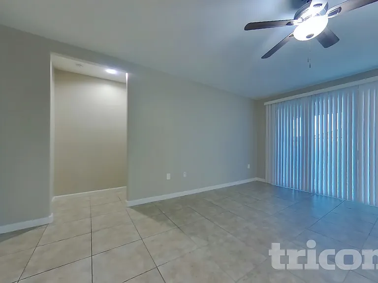 30361 W Crittenden Ln — Photo 2