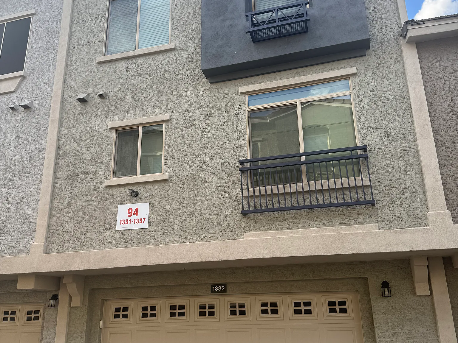 2150 W Alameda Rd — Photo 1