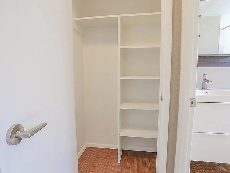 Topaz Apartments — Photo 51