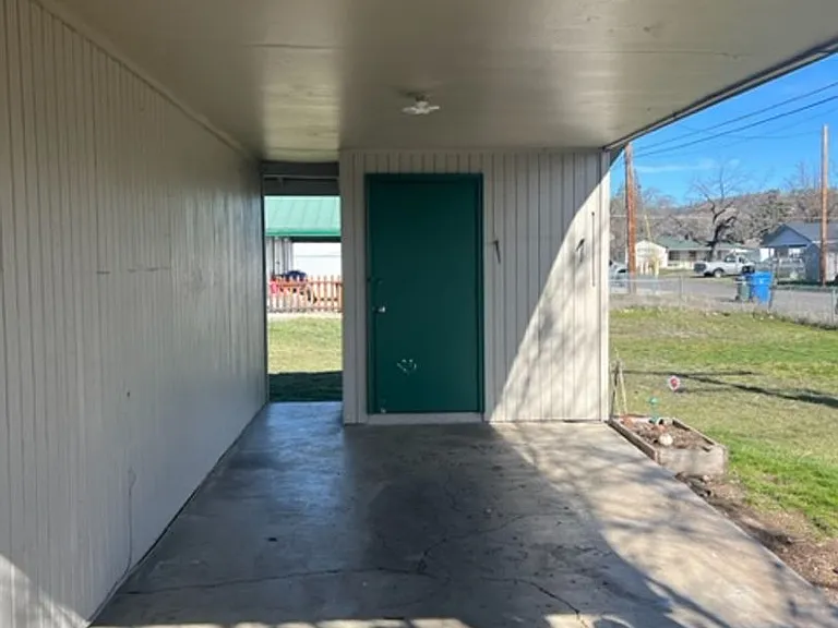 204 Fargo St — Photo 4