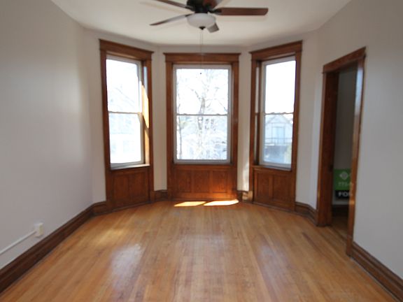 5th image of 1657 N Francisco Ave APT 1