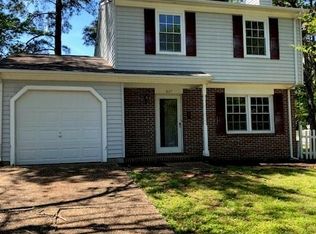 827 Connors Dr, Newport News, VA 23608
