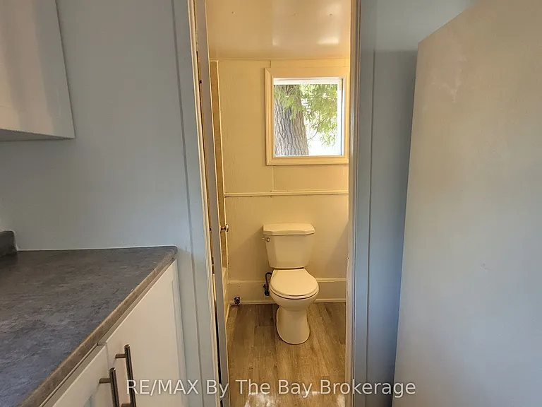19 Glen St — Photo 11