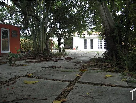 1405 NW 7th Ave — Photo 14