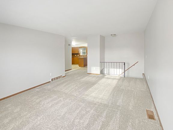 2nd image of 4614 Stauffer Ave SE