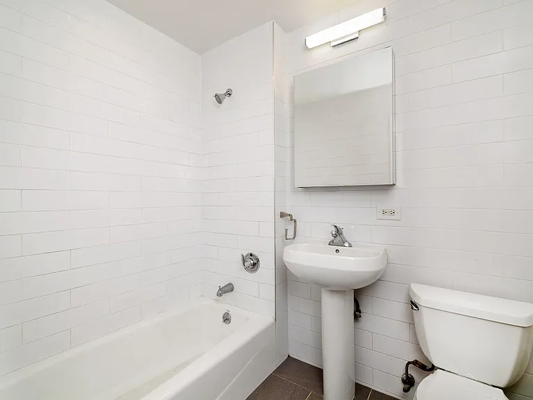152 Ludlow St #4C — Photo 8