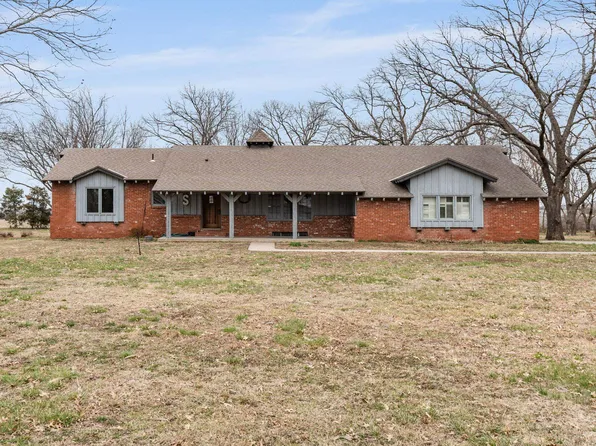 1062 E 90th Ave N, Belle Plaine, KS 67013