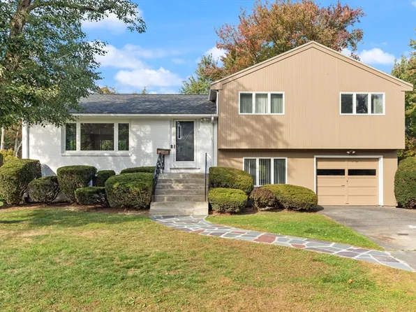 19 Selwyn Rd, Newton, MA 02461