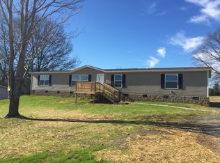 2542 Cooper Creek Rd, Woodlawn, TN 37191