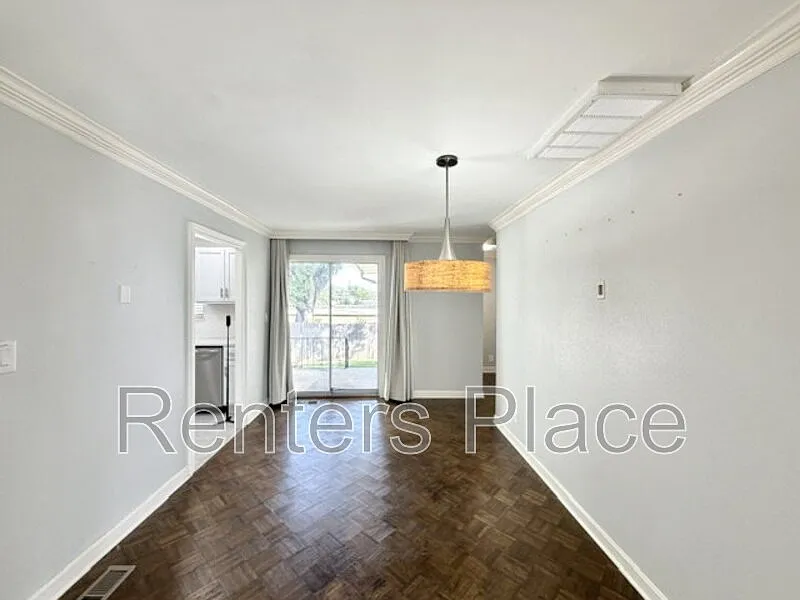 2 bed, 1.0 bath, 1315 sqft, $1,395 — Photo 4
