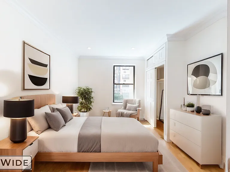 320 E 73rd St #2R — Photo 2