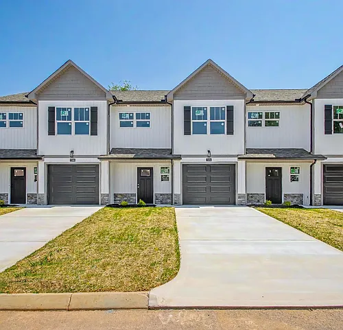 7304 Bonnie Marie Way Photo 1