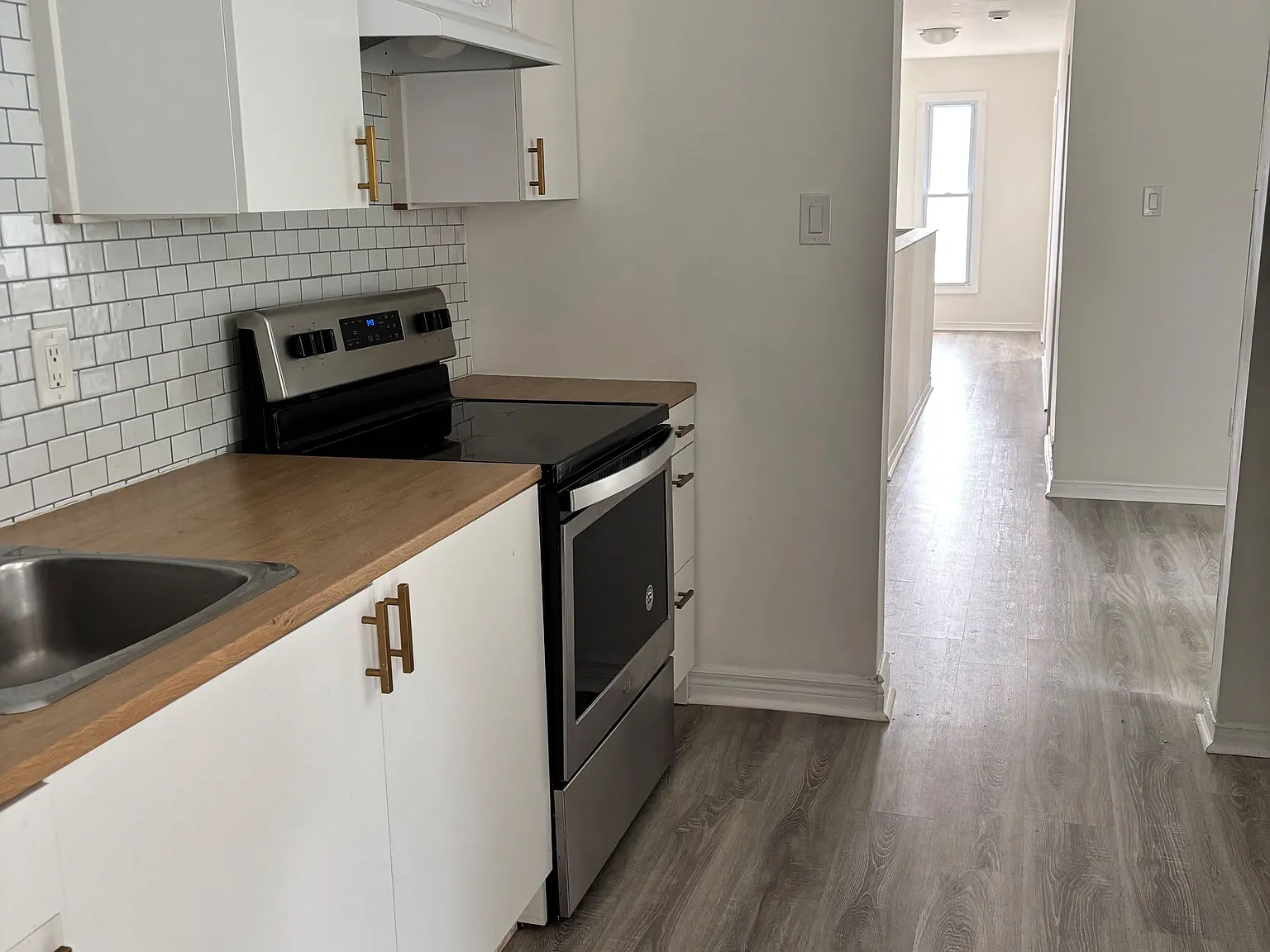 2 bed, $2,200 — Photo 4