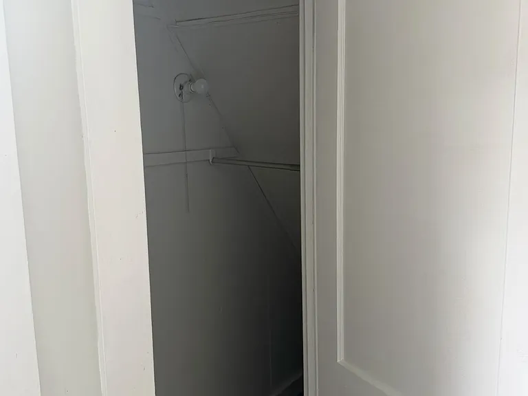 100 Nanticoke Ave #4 — Photo 9