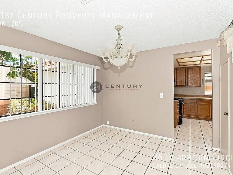 36 Dearborn Cir — Photo 7