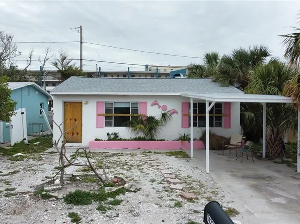 14236 Palm St, Madeira Beach, FL 33708
