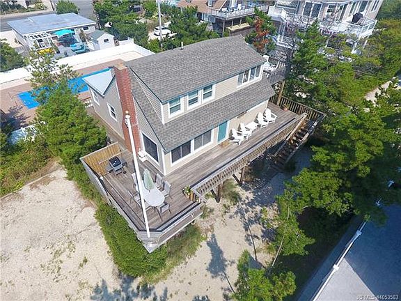 3rd image of 9 E Bergen Ave #B