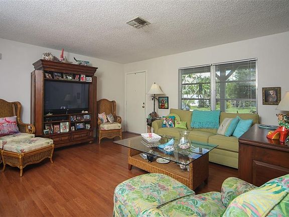 2nd image of 730 Orchard Ln