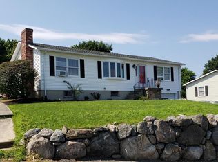 4 Gately Dr, Woburn, MA 01801