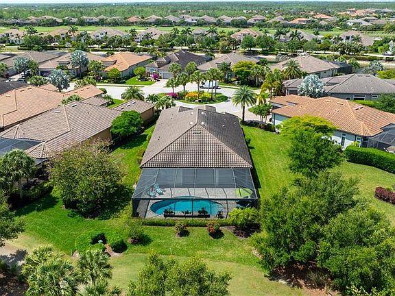 2nd image of 9282 Rialto LN