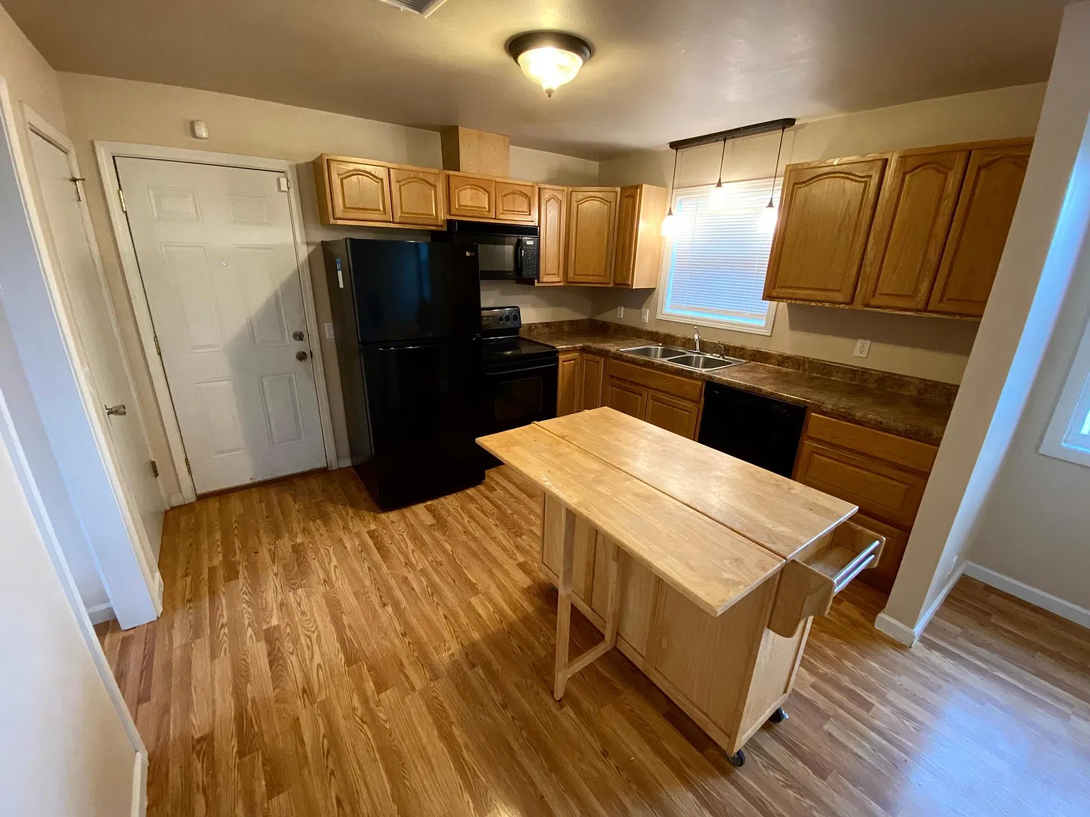 306 Marita Ave — Photo 2