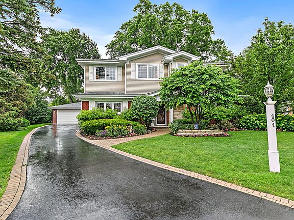 4th image of 404 Sunset Dr