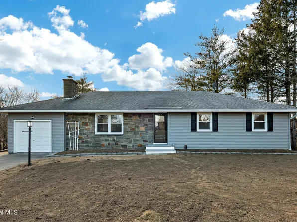 6231 Hawes Road, Guilderland, NY 12009