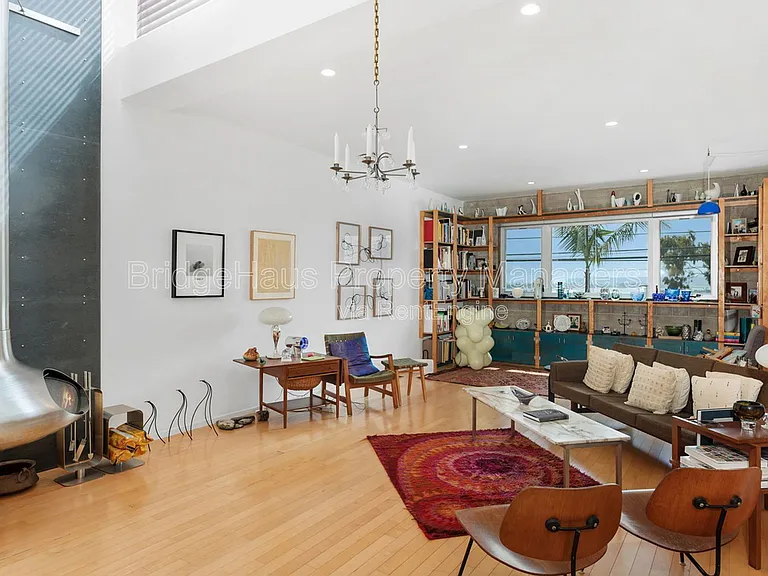 3033 India St #4 — Photo 2