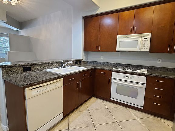 5th image of 26 E Serene Ave Unit 222
