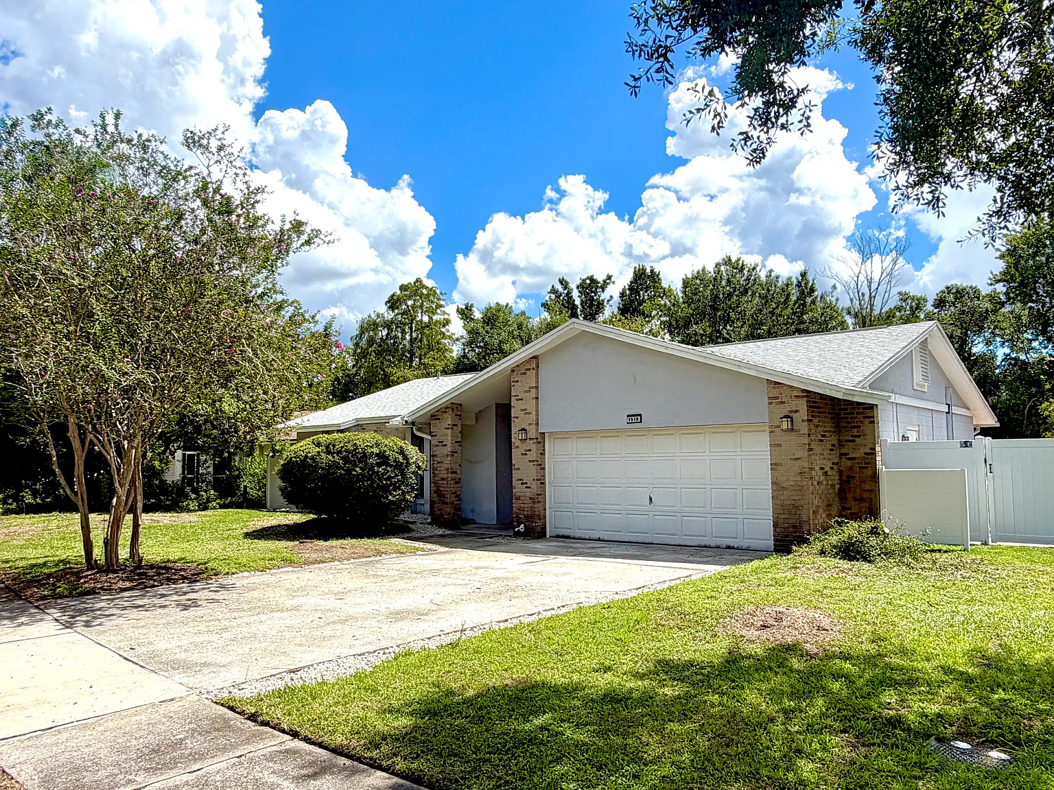 3 bed, 1328 sqft, $2,500 — Photo 1