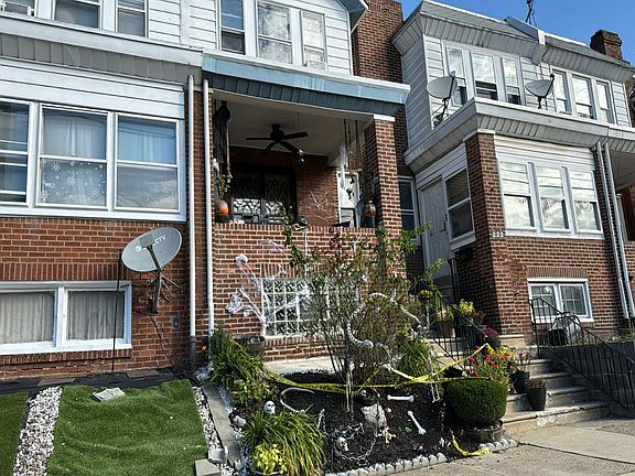 3rd image of 225 W Nedro Ave