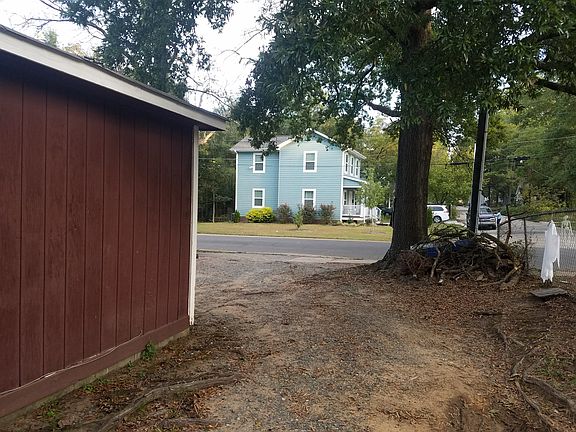 3rd image of 1920 E Main St