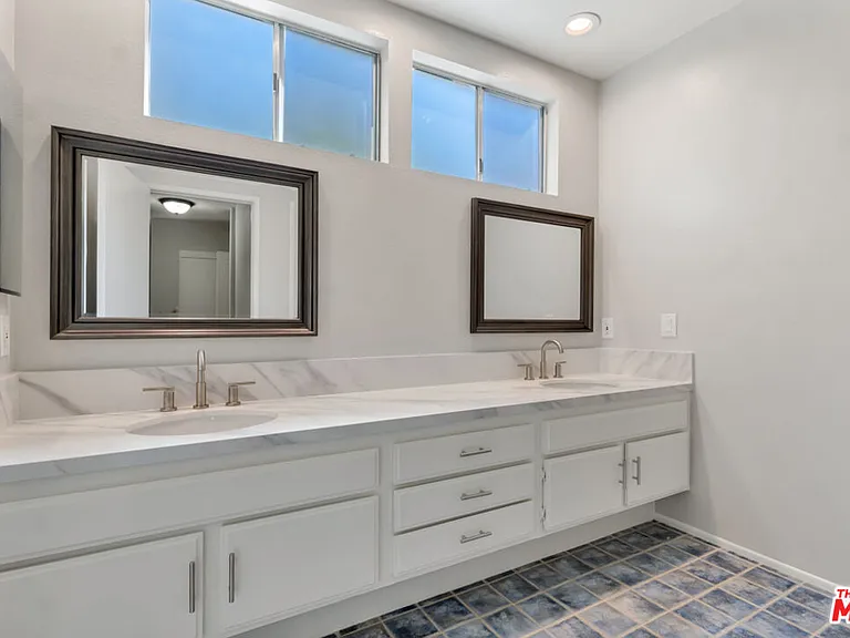 603 Racquet Club Ln — Photo 28