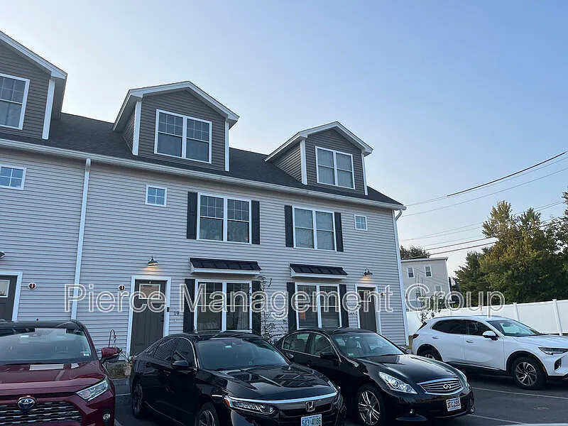 6-21 Clarendon Way #21
