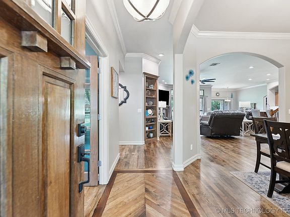 4th image of 1720 E 136th Pl S