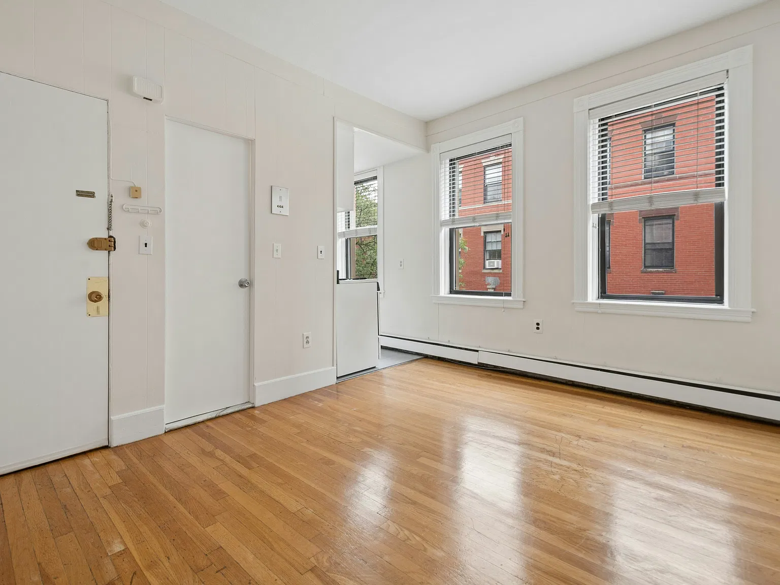 1 bed, 362 sqft, $2,395 — Photo 4