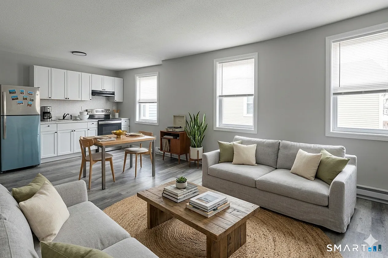 2 bed, 1.0 bath, 3672 sqft, $1,600 — Photo 1