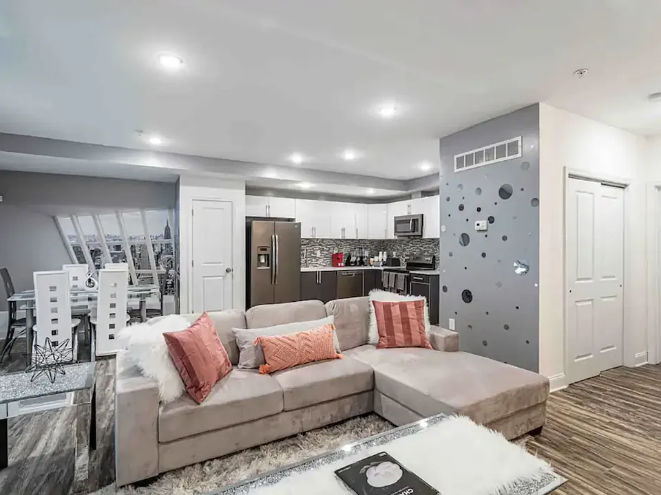The Newkirk | Oversized Apartments in Brewerytown