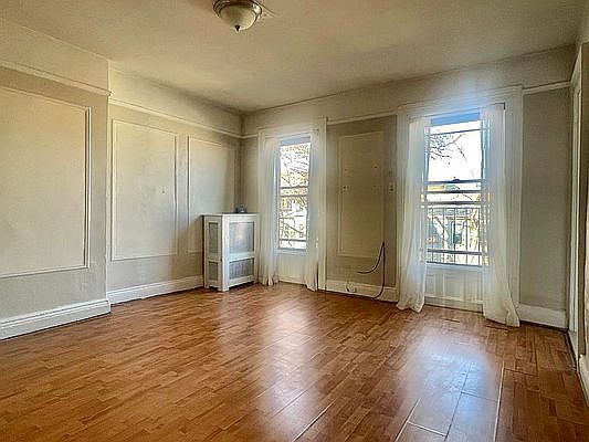 1st image of 295 Jefferson Ave APT 3