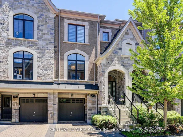 63 Duncombe Ln, Richmond Hill, ON L4C 0Z9