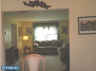 2887 New Hanover Square Rd, Gilbertsville, PA 19525