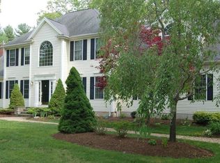 10 W Hill Rd, Mendon, MA 01756