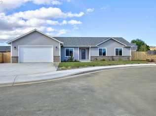 120 Citation Ct, Winston, OR 97496